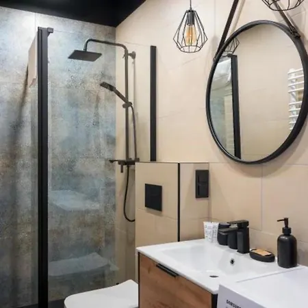 Bk - Cozy And Modern Close To National Stadium 바르샤바